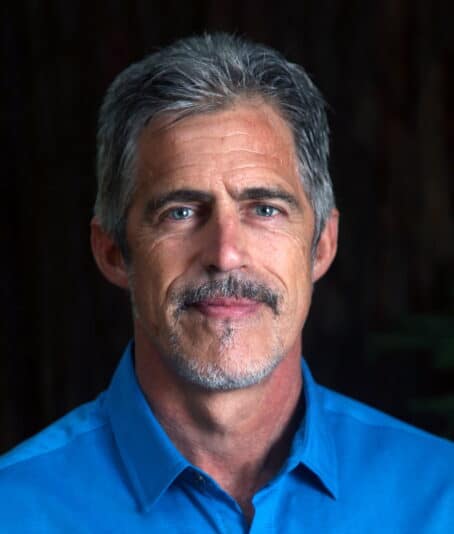 David pro head shot calm 2014